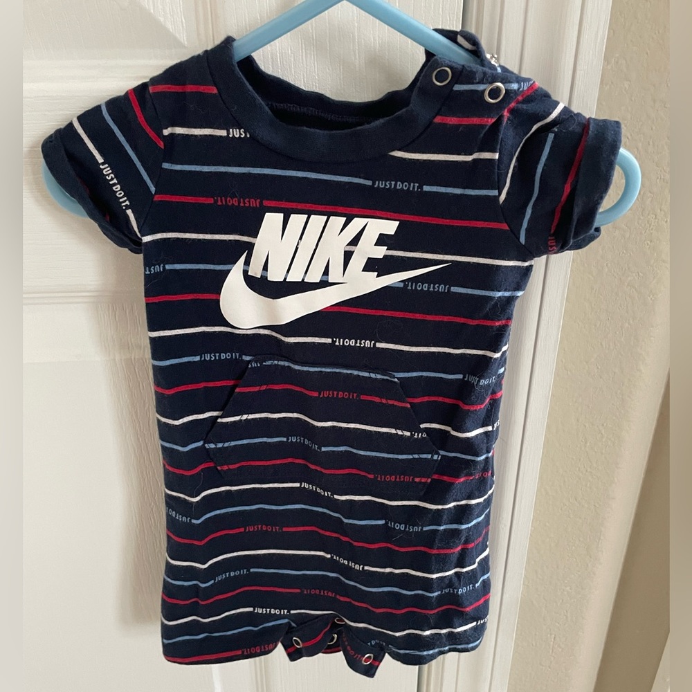 Nike Boys Short Sleeve Romper. Size 3 months